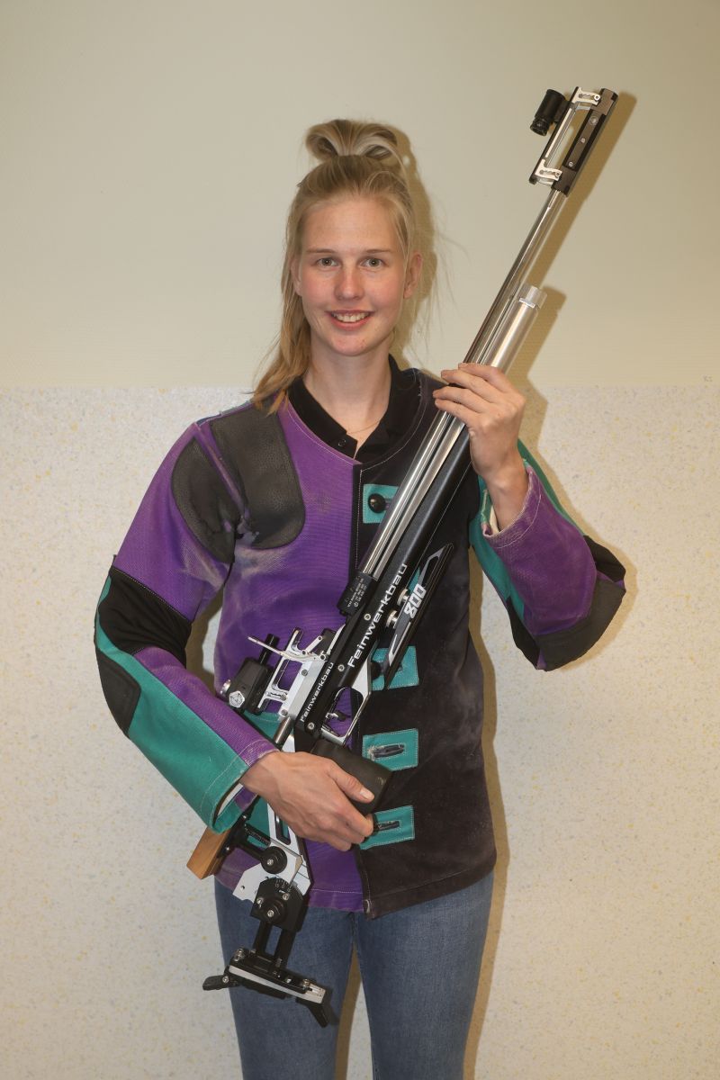 Larissa Clasvogt